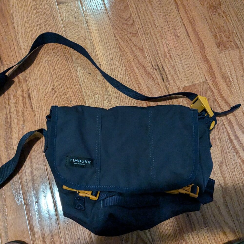 Timbuk2 Flight Classic Small Messenger Bag